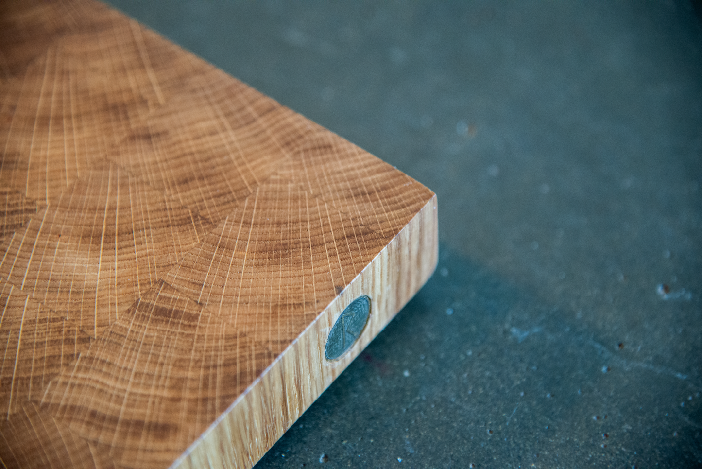Sif – End Grain Cutting Board in Oak